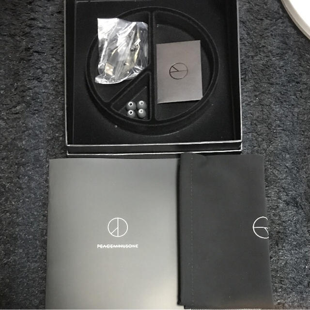 超歓迎 G-DRAGON peaceminusone 公式 イヤホン 未開封 fawe.org
