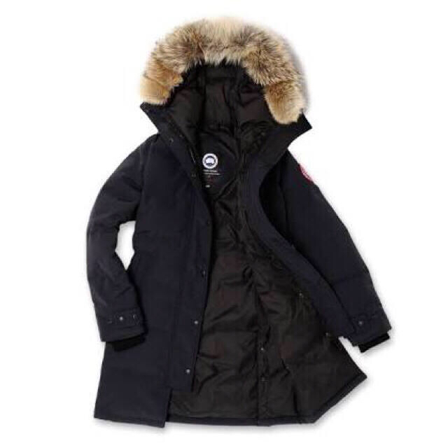 CANADA GOOSE(カナダグース)のCANADA GOOSE MACKENZIE  S カナダグース マッケンジー レディースのジャケット/アウター(ダウンジャケット)の商品写真