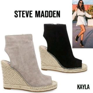 スティーブマデン(Steve Madden)の夏前に🎵人気 Steve新品正規カットウェッジAlexiaStanサンダル(サンダル)