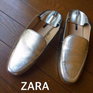 ザラ(ZARA)の【ZARA】トレンド☆シルバーバブーシュ(サンダル)