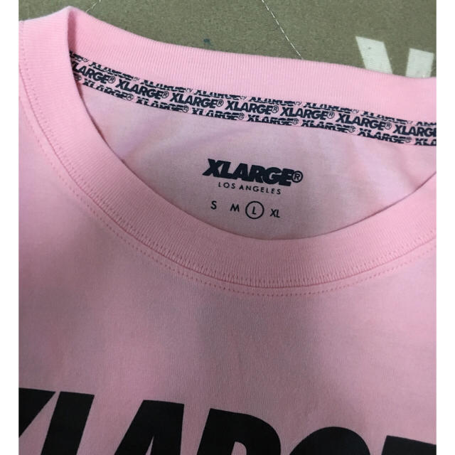 XLARGE(エクストララージ)のエクストララージ ピンク Tシャツ メンズのトップス(Tシャツ/カットソー(半袖/袖なし))の商品写真