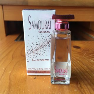 サムライ(SAMOURAI)のSAMOURAI WOMAN♡5ml 未使用(香水(女性用))