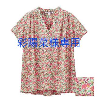 ユニクロ(UNIQLO)の【彩陽菜様専用】ユニクロ リバティ花柄コットンローンブラウス半袖 XL／ピンク(シャツ/ブラウス(半袖/袖なし))