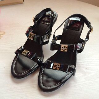 トリーバーチ(Tory Burch)のトリーバーチ♥︎サンダル(サンダル)