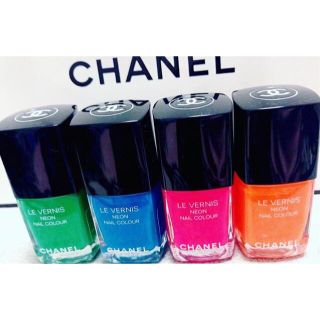 シャネル(CHANEL)の【緊急再入荷】ネオンウェーブ 全色セット(ネイル用品)