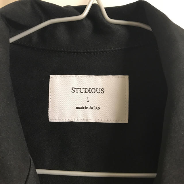 STUDIOUS(ステュディオス)のSTUDIOUS フィブリルサテンオープンカラーシャツ ブラック 1 メンズのトップス(シャツ)の商品写真