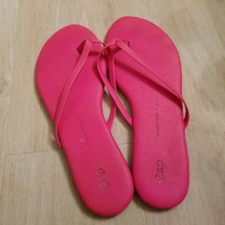 ギャップ(GAP)のザラGap ビーチサンダル　PINK　ZARA(ビーチサンダル)