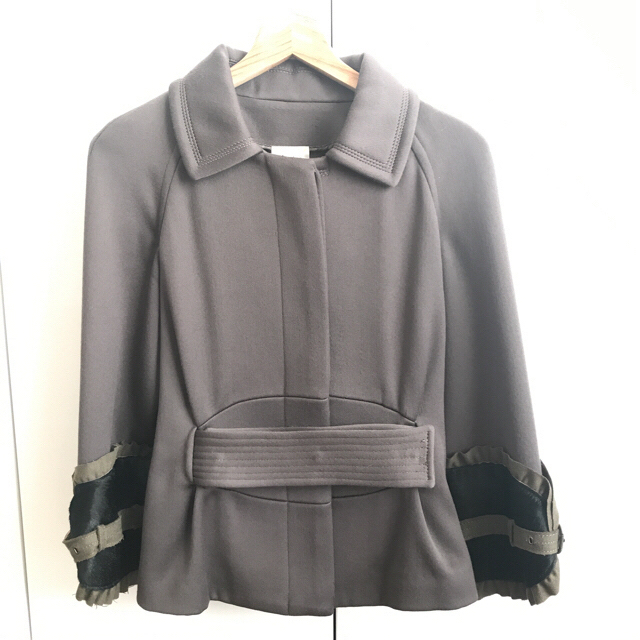 NINA RICCI(ニナリッチ)のNINA RICCI ニナリッチ  ウールコート  カーキ  34サイズ 美品 レディースのジャケット/アウター(その他)の商品写真