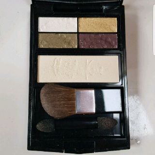 マキアージュ(MAQuillAGE)の値下げしました(´ｰ｀)MAQuillAGE ✩限定パレット(アイシャドウ)