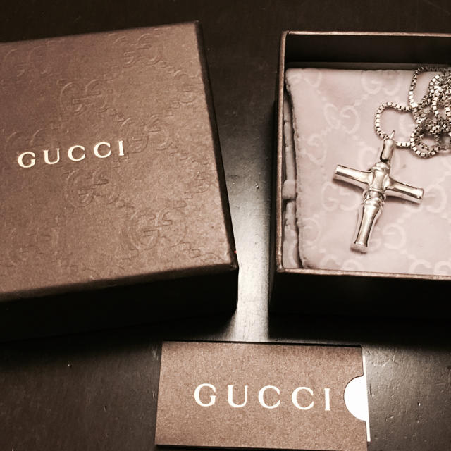 Gucci(グッチ)のhiichan 様 グッチ クロス ネックレス 925 メンズのアクセサリー(ネックレス)の商品写真