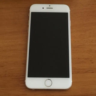 アップル(Apple)のiPhone6ゴールド。ジャンク品(スマートフォン本体)