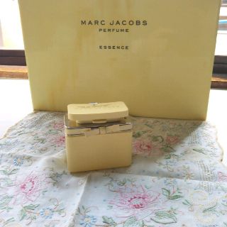 マークジェイコブス(MARC JACOBS)のレア　マークジェイコブス　エッセンス(香水(女性用))