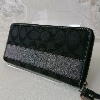 コーチ(COACH)の★COACH★コーチ★ラウンド ファスナー 長財布 ストライプ 財布(財布)