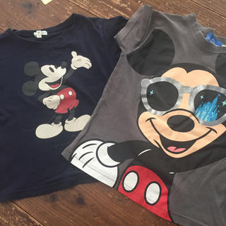 ディズニー(Disney)のミッキーTシャツ 二枚組み  サイズ100(Tシャツ/カットソー)