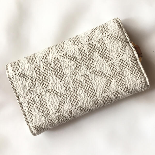 Michael Kors(マイケルコース)の大人気 マイケルコース FULTON 6連キーケース VANILLA  新品本物 レディースのファッション小物(キーケース)の商品写真