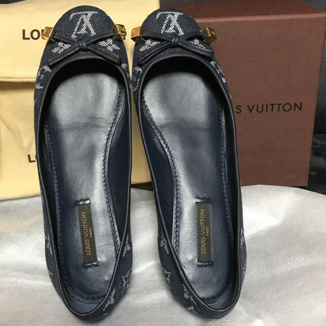 LOUIS VUITTON(ルイヴィトン)のルイヴィトン モノグラムバレーシューズ レディースの靴/シューズ(バレエシューズ)の商品写真