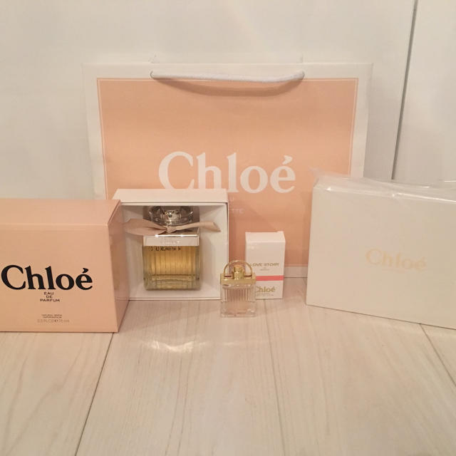 Chloe(クロエ)のChloe ♡ ポーチ付限定セット コスメ/美容の香水(香水(女性用))の商品写真