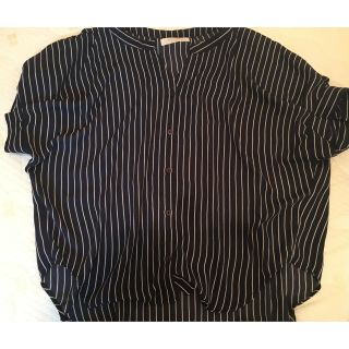 トピックラックス(topic luxe)のtopic ネックカットブラウス(Tシャツ(半袖/袖なし))