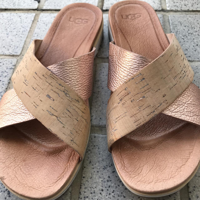 UGG(アグ)のUGGサンダル   maron様専用 レディースの靴/シューズ(サンダル)の商品写真