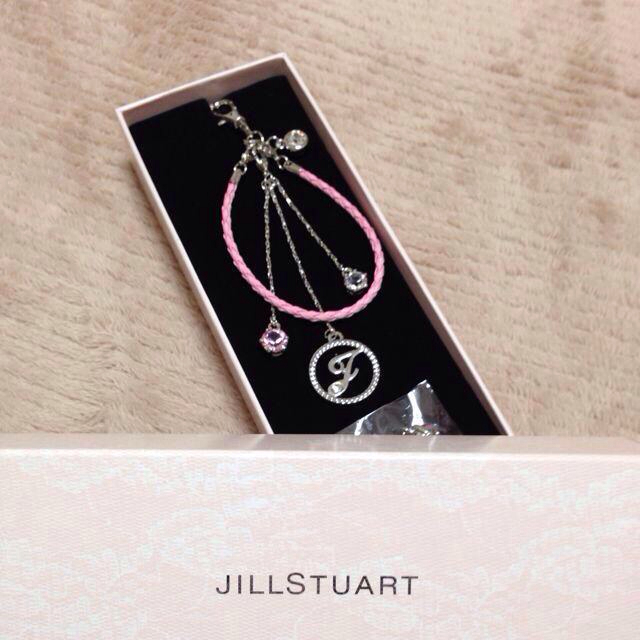 JILLSTUART(ジルスチュアート)のストラップ＆イヤホンジャック スマホ/家電/カメラのスマホアクセサリー(ストラップ/イヤホンジャック)の商品写真