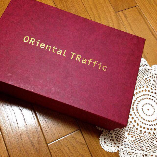 ORiental TRaffic(オリエンタルトラフィック)のバックリボンエナメルパンプス レディースの靴/シューズ(ハイヒール/パンプス)の商品写真