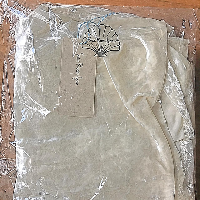 SeaRoomlynn(シールームリン)のsearoomlynn完売ベロアサロペット新品❤︎beachclubアリシア レディースのパンツ(サロペット/オーバーオール)の商品写真