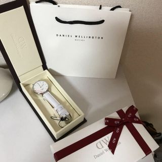 ダニエルウェリントン(Daniel Wellington)のダニエルウェリントン 白ベルト(腕時計)