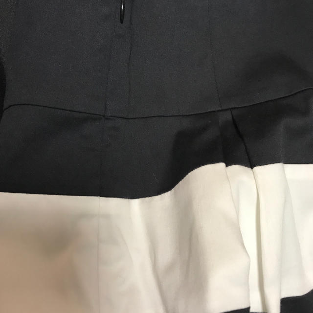 ef-de(エフデ)のエフデef-de黒白モノトーン太ボーダードールスカートハイウエストMサイズ レディースのスカート(ミニスカート)の商品写真