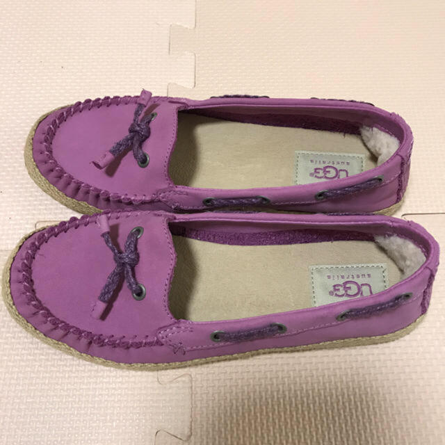 UGG(アグ)の新品 アグ ピンク フラットシューズ レディースの靴/シューズ(バレエシューズ)の商品写真