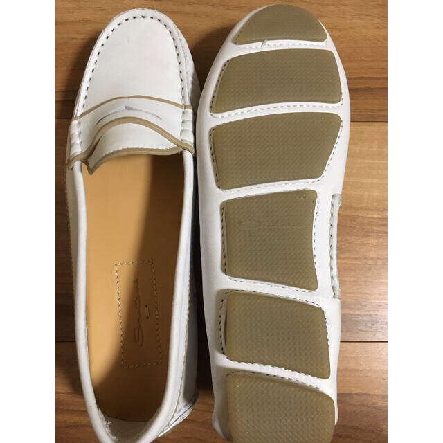 DEUXIEME CLASSE(ドゥーズィエムクラス)の未使用 Santoniのローファー サイズ ６ (6.5万円) レディースの靴/シューズ(ローファー/革靴)の商品写真