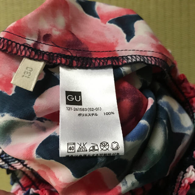 GU(ジーユー)の花柄スカート♡130 キッズ/ベビー/マタニティのキッズ服女の子用(90cm~)(スカート)の商品写真