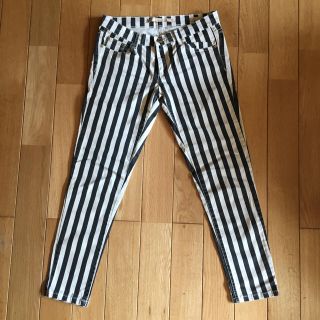 ザラ(ZARA)の美品★ZARA WOMANザラ★ストライプクロップドパンツ★スキニーパンツ(クロップドパンツ)