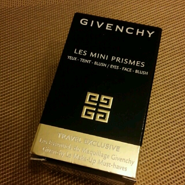 GIVENCHY(ジバンシィ)のGIVENCHY　LES MINI PRISMES コスメ/美容のキット/セット(コフレ/メイクアップセット)の商品写真