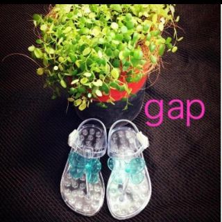 ギャップキッズ(GAP Kids)の新品🎀gap ちょうちょサンダル(その他)