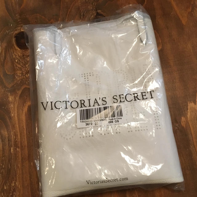 Victoria's Secret(ヴィクトリアズシークレット)のcoco様専用ページ レディースのバッグ(トートバッグ)の商品写真