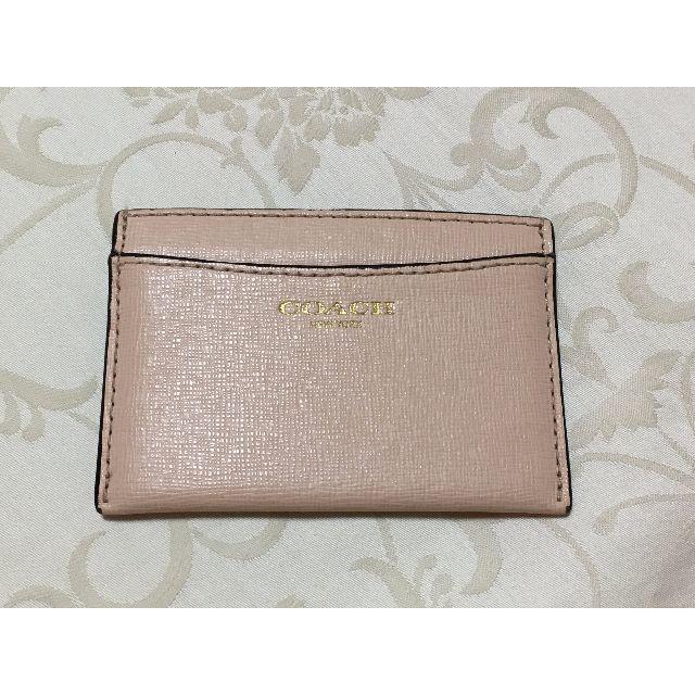 COACH(コーチ)のコーチ　レザー　パスケース　定期入れ　ピンク その他のその他(その他)の商品写真