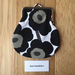 マリメッコ(marimekko)のマリメッコ marimekko がま口 ポーチ 新品未使用(ポーチ)