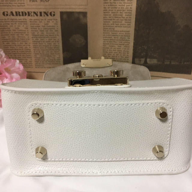 国産NEW Furla ペタロの通販 by PEGASASU's shop|フルラならラクマ - FURLA☆人気のメトロポリス 定価5.2万円 在庫あ在庫