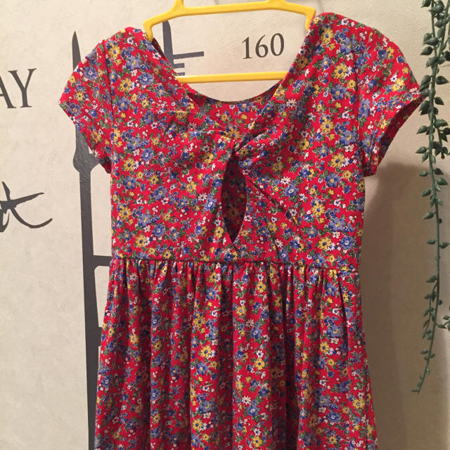 Ralph Lauren(ラルフローレン)のラルフローレン 小花柄 ワンピース 90 キッズ/ベビー/マタニティのキッズ服女の子用(90cm~)(ワンピース)の商品写真