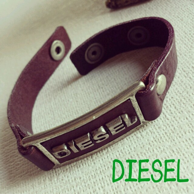 DIESEL(ディーゼル)のDIESEL ﾌﾞﾚｽﾚｯﾄ レディースのアクセサリー(ブレスレット/バングル)の商品写真