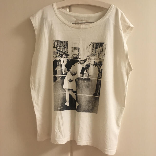 LagunaMoon(ラグナムーン)のラグナムーンxLIFEティーシャツ レディースのトップス(Tシャツ(半袖/袖なし))の商品写真