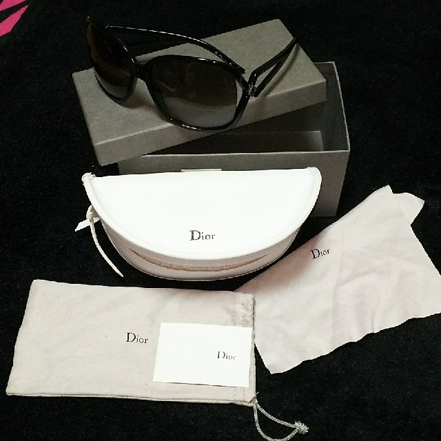 Dior(ディオール)の☆ディオール☆サングラス☆黒☆ レディースのファッション小物(サングラス/メガネ)の商品写真