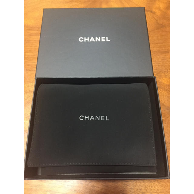 新作登場低価】 CHANEL Tweedy様専用 CHANEL 折り財布 2017 新品 未使用の通販 by mona's  shop｜シャネルならラクマ