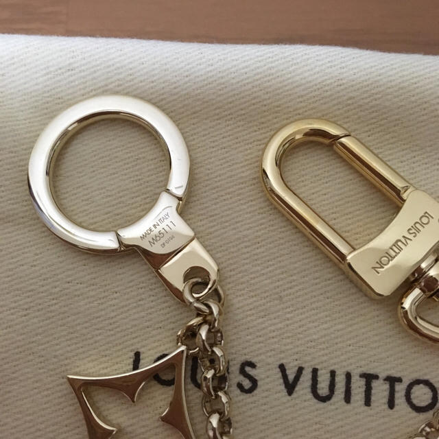 LOUIS VUITTON(ルイヴィトン)のルイヴィトン チャーム ハンドメイドのファッション小物(バッグチャーム)の商品写真