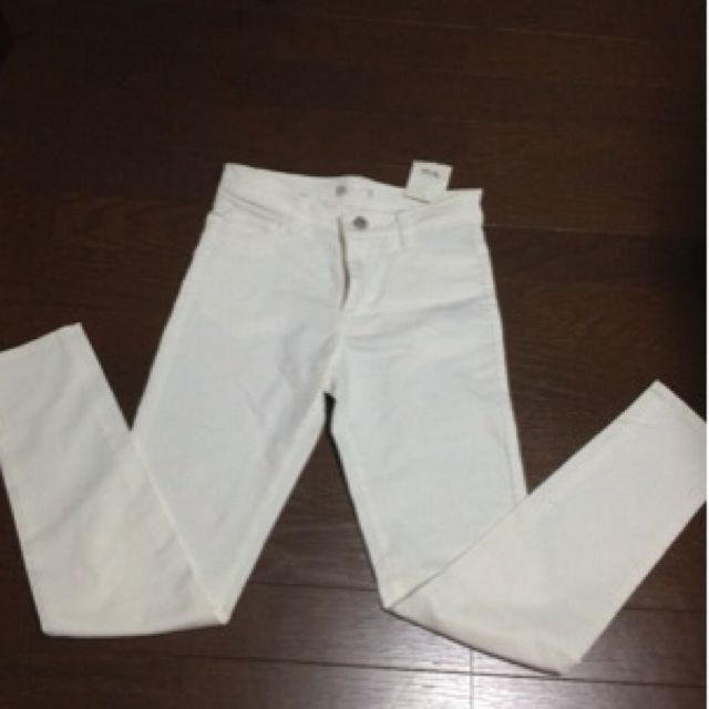 ViS(ヴィス)の白パンツ レディースのパンツ(カジュアルパンツ)の商品写真