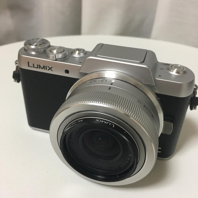 Panasonic - ☆専用☆純正カバー・ストラップ付!Panasonic LUMIX DMC