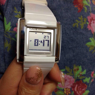 カシオ(CASIO)のbabyGのホワイト腕時計(腕時計)