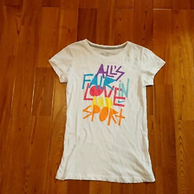 NIKE(ナイキ)のNIKE☆白Tｼｬﾂ☆size→M レディースのトップス(Tシャツ(半袖/袖なし))の商品写真