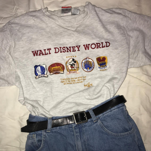 Santa Monica(サンタモニカ)の古着 Ｔシャツ レディースのトップス(Tシャツ(半袖/袖なし))の商品写真
