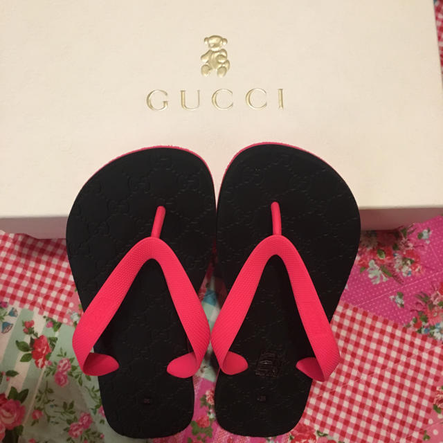 Gucci(グッチ)のGUCCI ビーチサンダル 未使用 レディースの靴/シューズ(ビーチサンダル)の商品写真